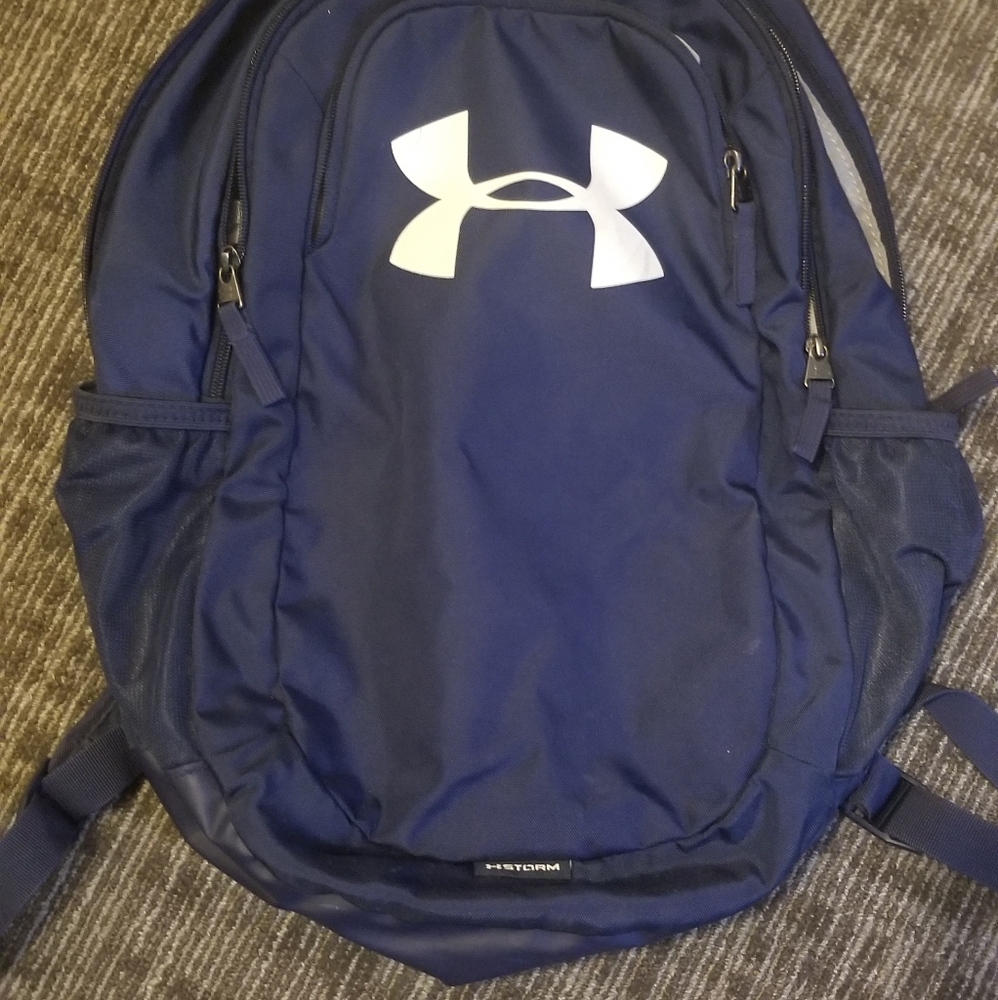 navy blue underarmor backpack